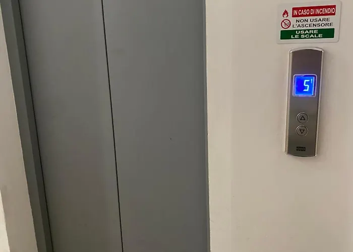 Casa Fiumara,aeroporto,aquario 아파트 *